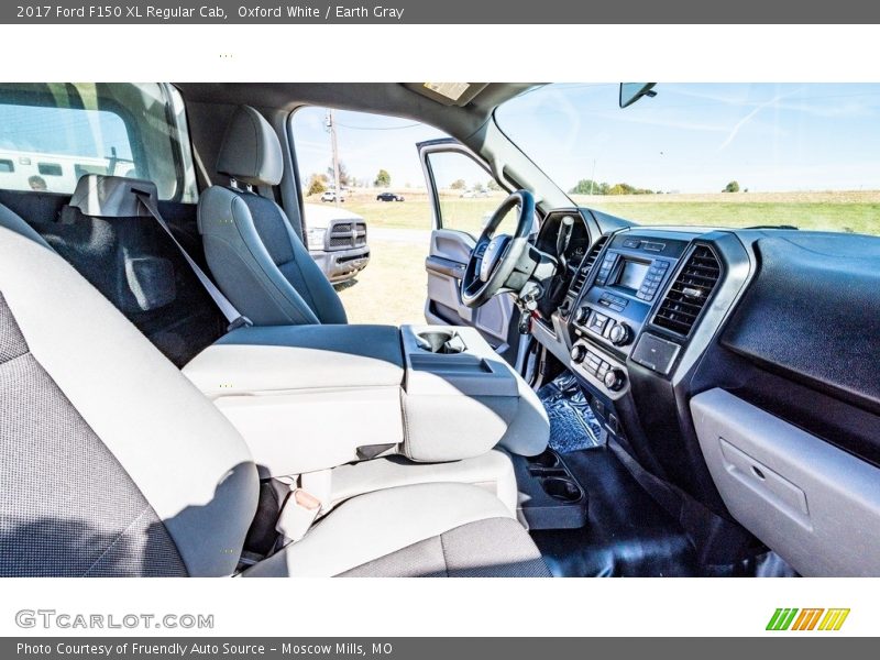 Oxford White / Earth Gray 2017 Ford F150 XL Regular Cab