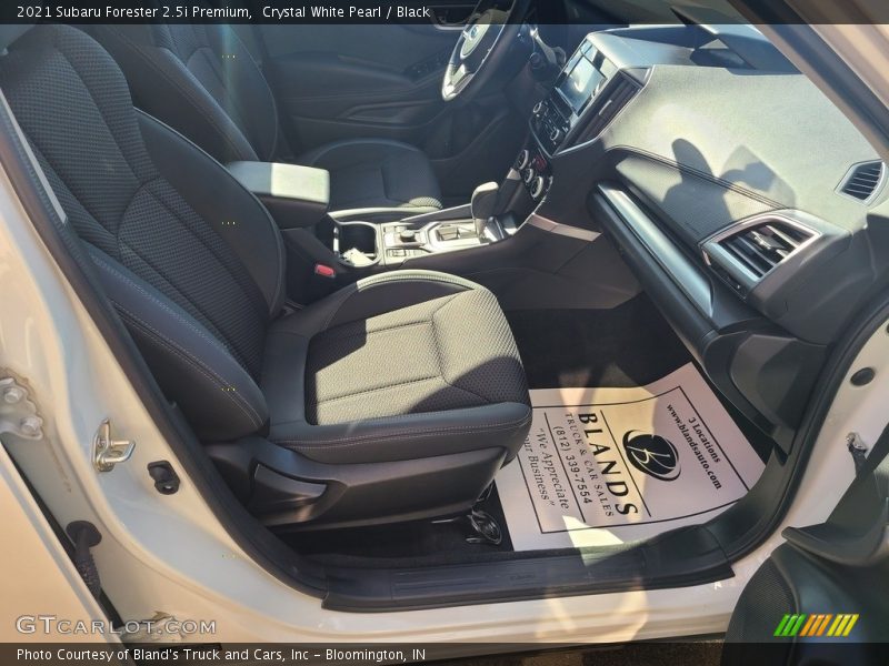 Crystal White Pearl / Black 2021 Subaru Forester 2.5i Premium