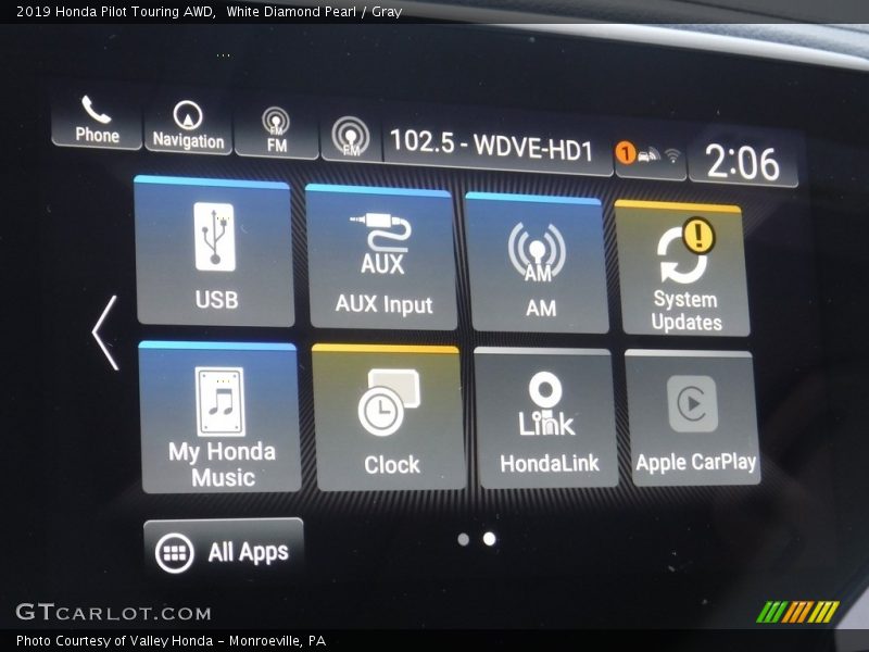 White Diamond Pearl / Gray 2019 Honda Pilot Touring AWD