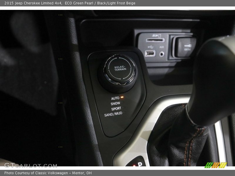 ECO Green Pearl / Black/Light Frost Beige 2015 Jeep Cherokee Limited 4x4