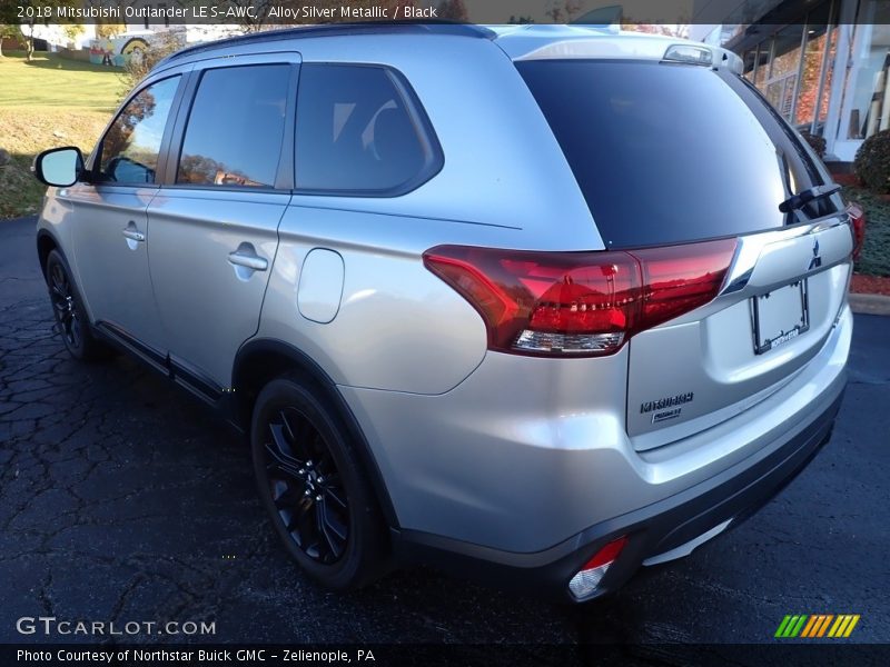 Alloy Silver Metallic / Black 2018 Mitsubishi Outlander LE S-AWC