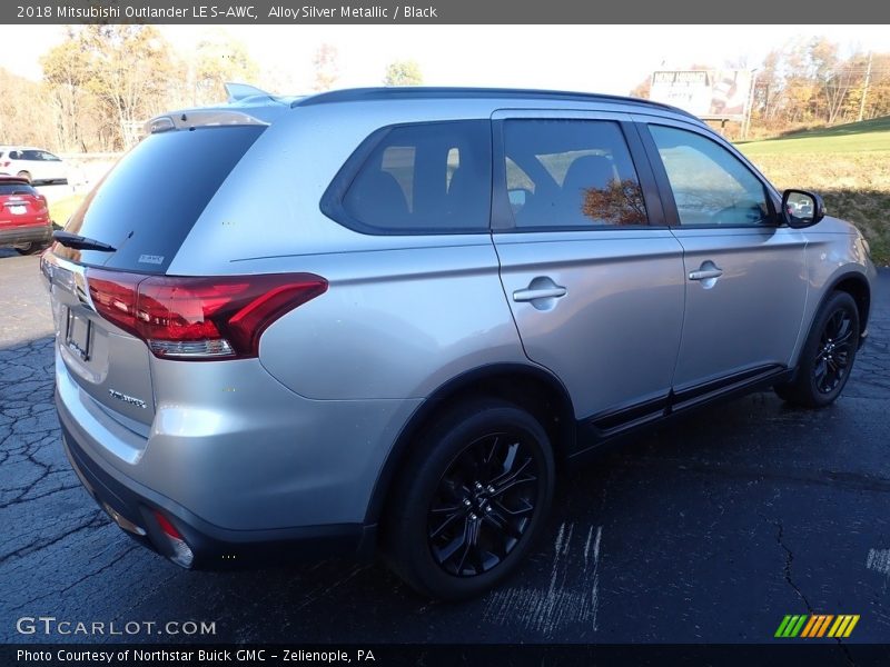 Alloy Silver Metallic / Black 2018 Mitsubishi Outlander LE S-AWC