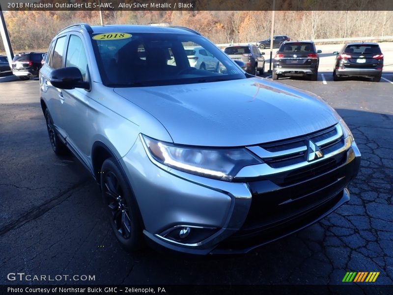 Alloy Silver Metallic / Black 2018 Mitsubishi Outlander LE S-AWC