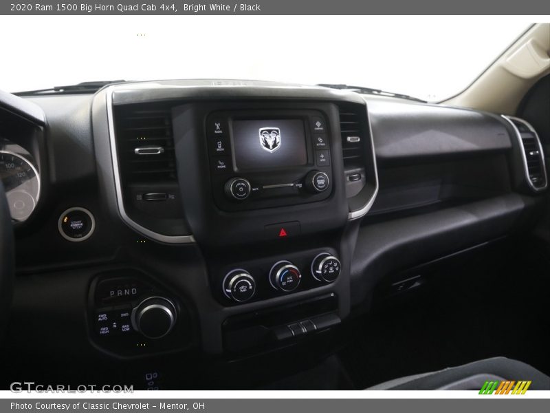 Bright White / Black 2020 Ram 1500 Big Horn Quad Cab 4x4