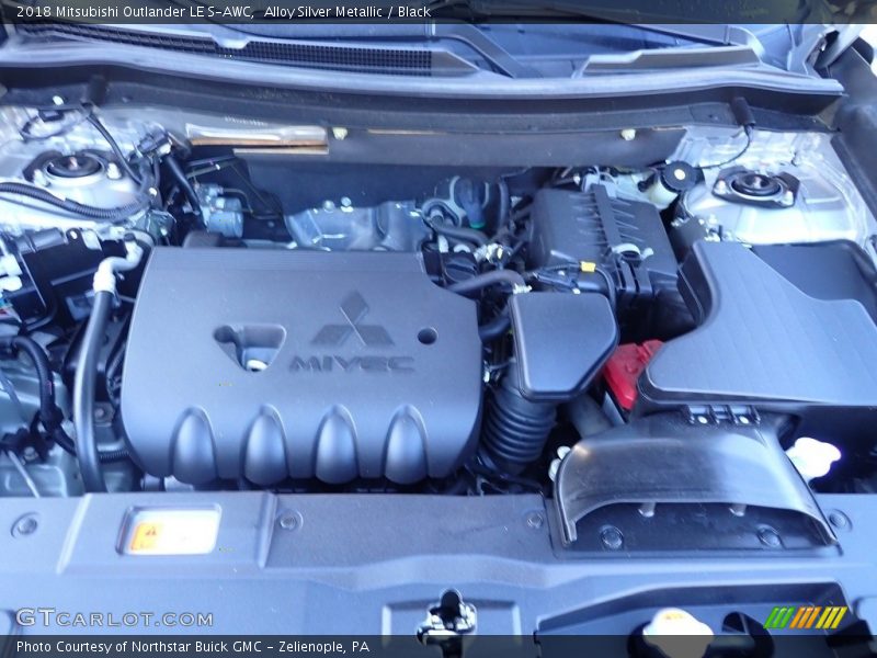 Alloy Silver Metallic / Black 2018 Mitsubishi Outlander LE S-AWC