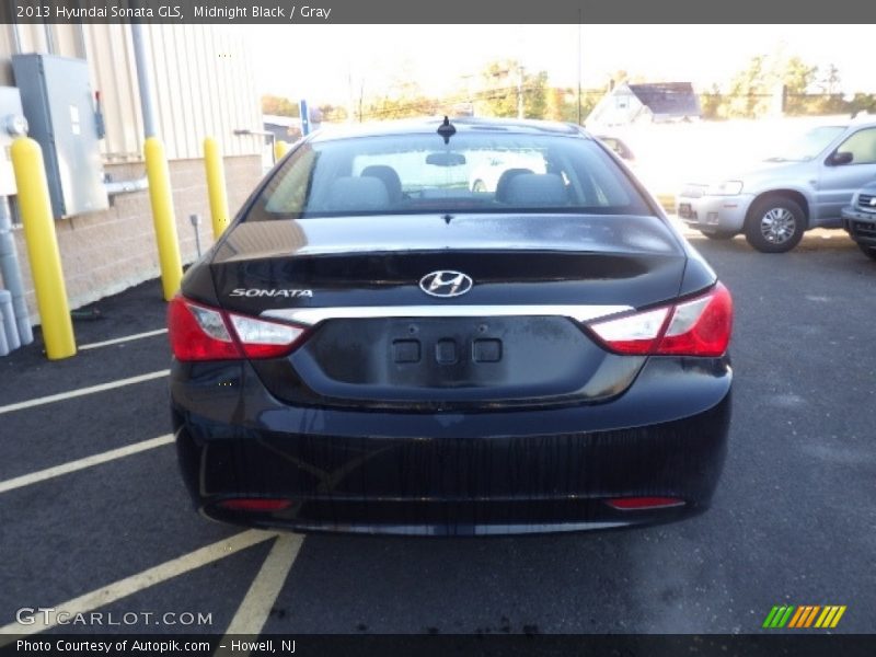 Midnight Black / Gray 2013 Hyundai Sonata GLS