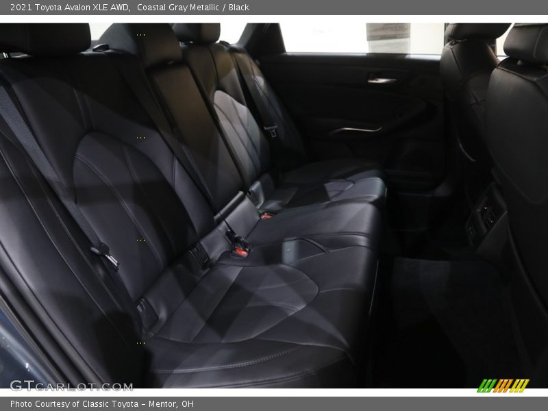 Coastal Gray Metallic / Black 2021 Toyota Avalon XLE AWD