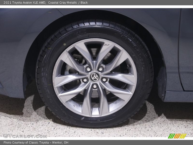 Coastal Gray Metallic / Black 2021 Toyota Avalon XLE AWD