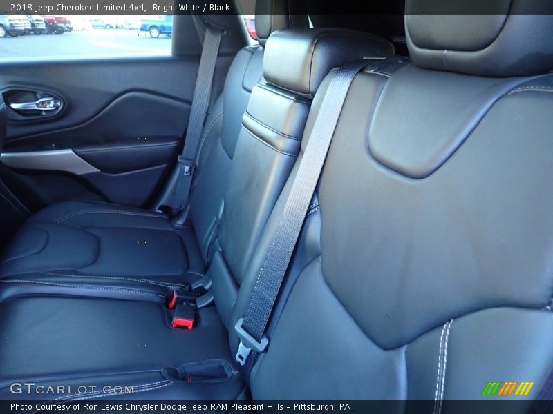 Bright White / Black 2018 Jeep Cherokee Limited 4x4