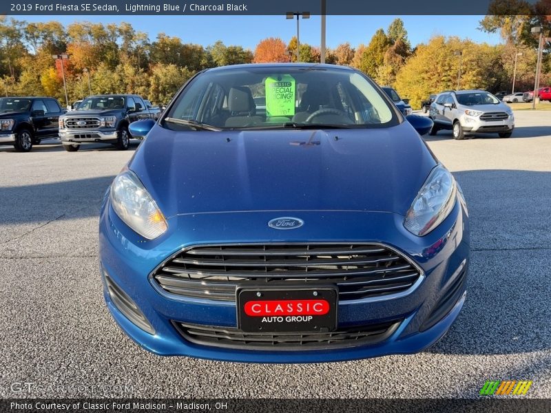 Lightning Blue / Charcoal Black 2019 Ford Fiesta SE Sedan