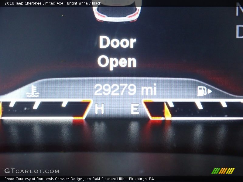 Bright White / Black 2018 Jeep Cherokee Limited 4x4