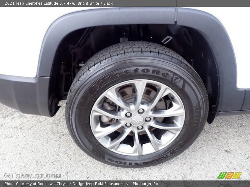Bright White / Black 2021 Jeep Cherokee Latitude Lux 4x4