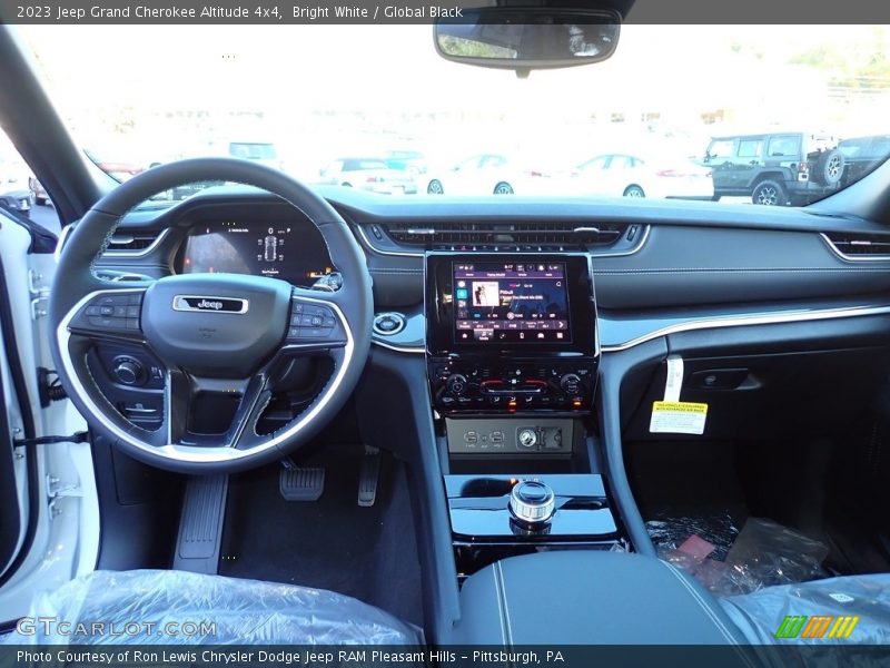 Bright White / Global Black 2023 Jeep Grand Cherokee Altitude 4x4