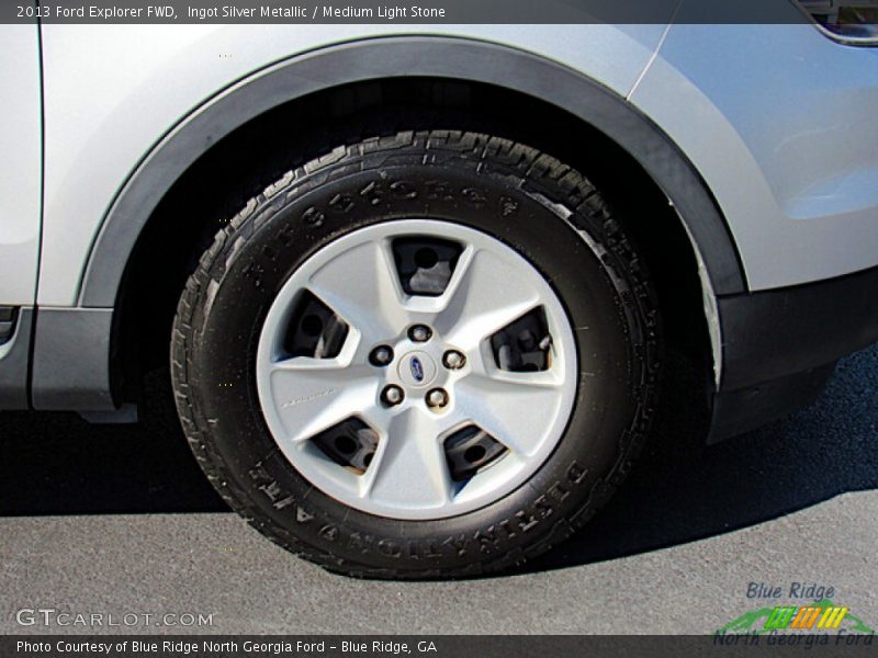 Ingot Silver Metallic / Medium Light Stone 2013 Ford Explorer FWD