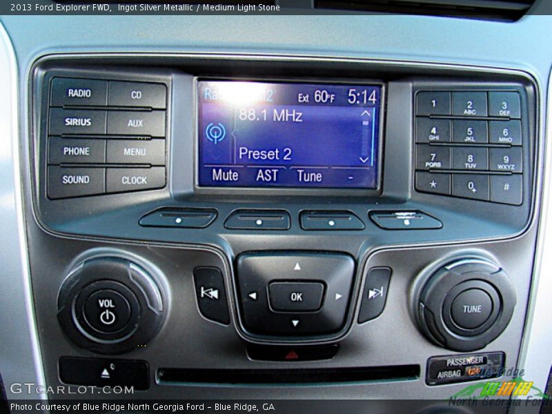 Ingot Silver Metallic / Medium Light Stone 2013 Ford Explorer FWD