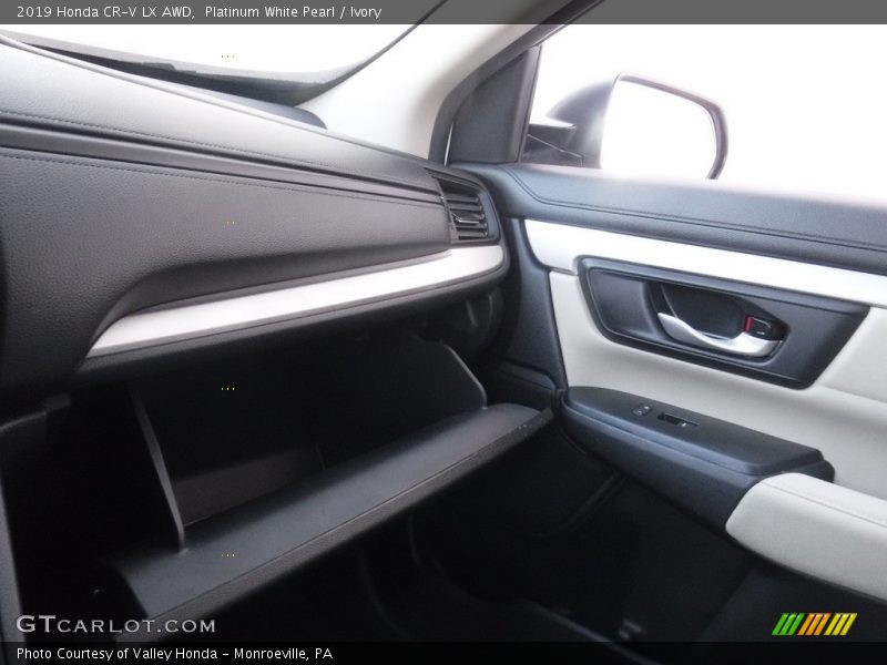 Platinum White Pearl / Ivory 2019 Honda CR-V LX AWD