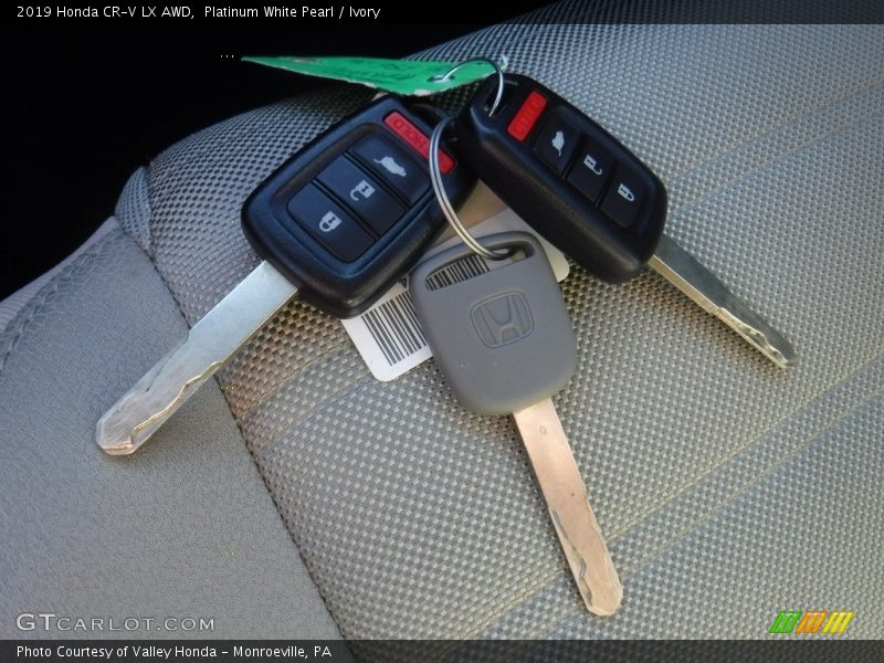 Platinum White Pearl / Ivory 2019 Honda CR-V LX AWD