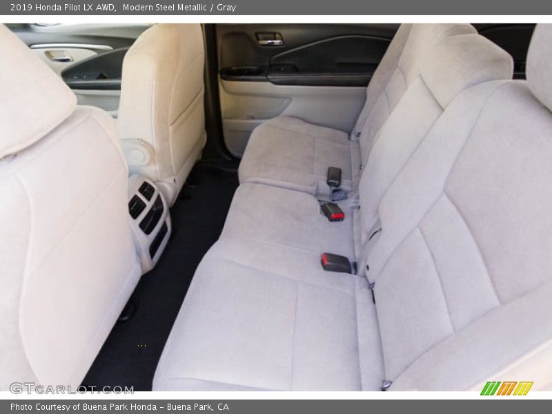 Modern Steel Metallic / Gray 2019 Honda Pilot LX AWD