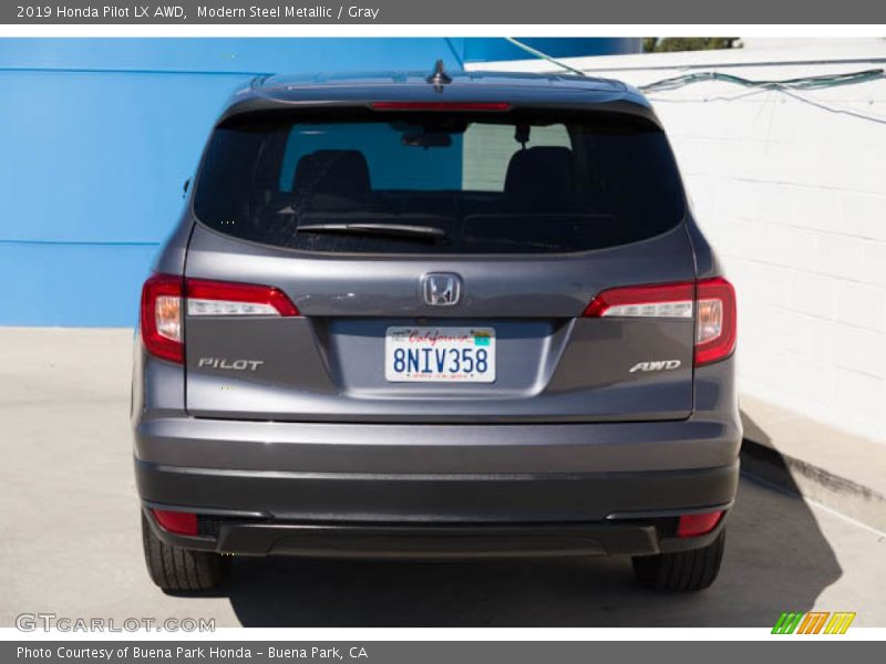 Modern Steel Metallic / Gray 2019 Honda Pilot LX AWD