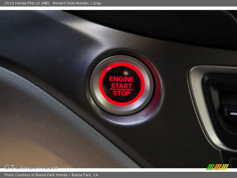 Modern Steel Metallic / Gray 2019 Honda Pilot LX AWD
