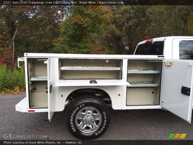 Bright White / Black/Diesel Gray 2022 Ram 2500 Tradesman Crew Cab Chassis 4x4