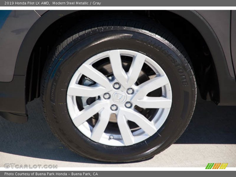 Modern Steel Metallic / Gray 2019 Honda Pilot LX AWD