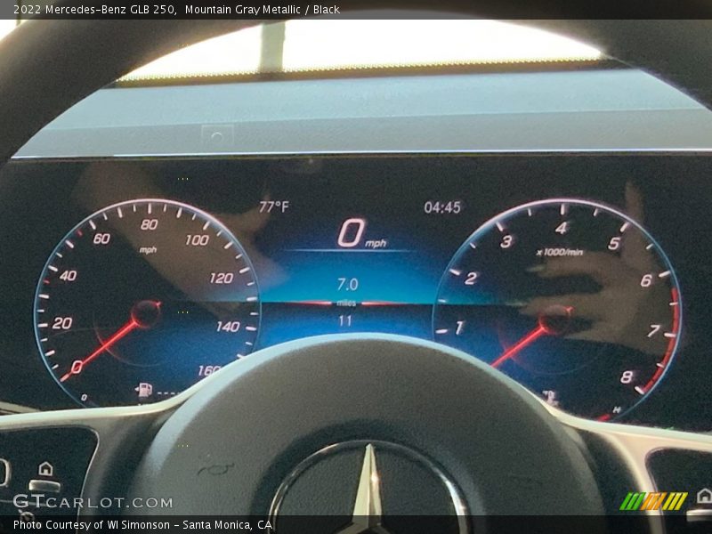 Mountain Gray Metallic / Black 2022 Mercedes-Benz GLB 250