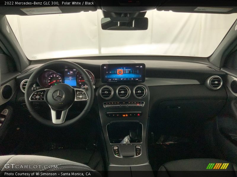 Polar White / Black 2022 Mercedes-Benz GLC 300