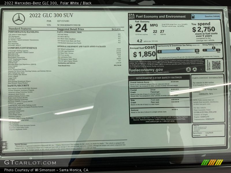 Polar White / Black 2022 Mercedes-Benz GLC 300