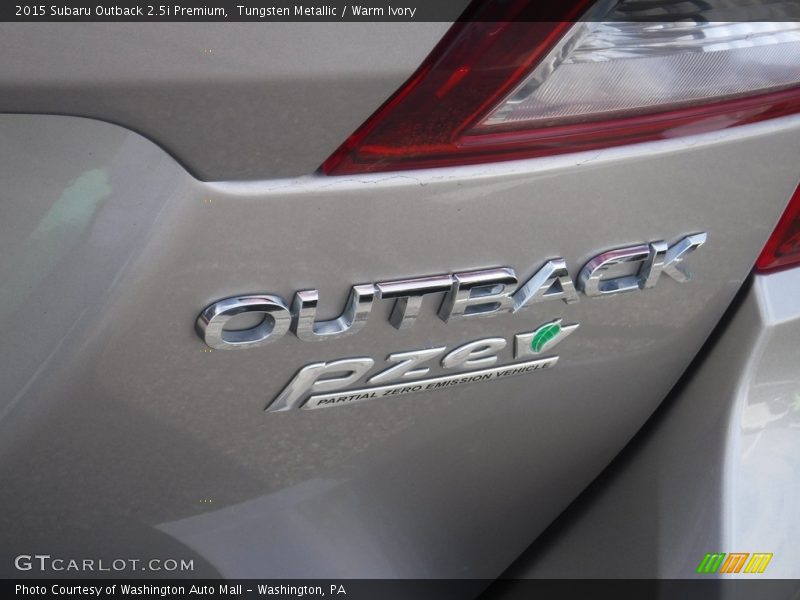 Tungsten Metallic / Warm Ivory 2015 Subaru Outback 2.5i Premium