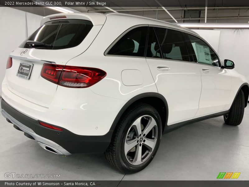 Polar White / Silk Beige 2022 Mercedes-Benz GLC 300