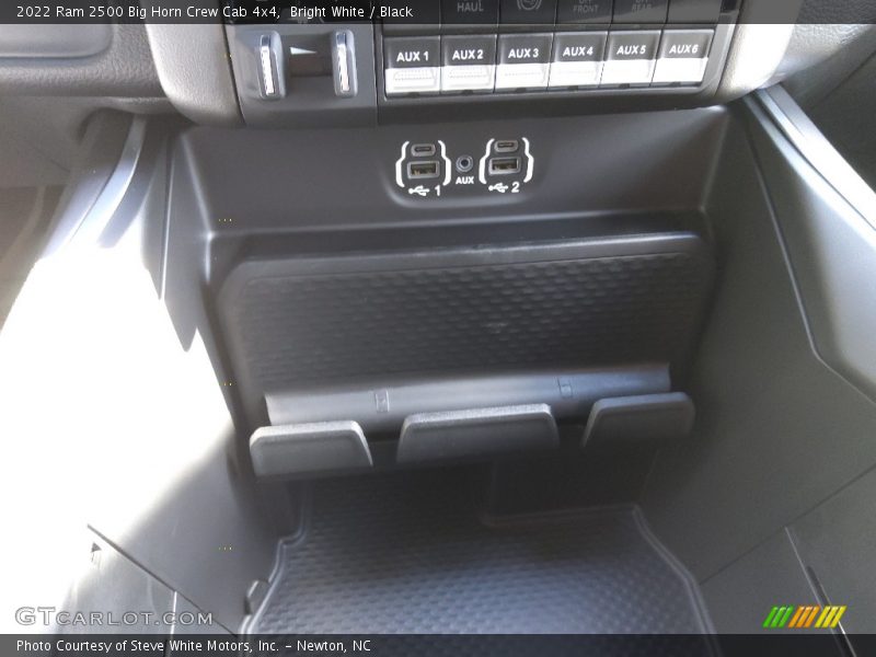 Bright White / Black 2022 Ram 2500 Big Horn Crew Cab 4x4