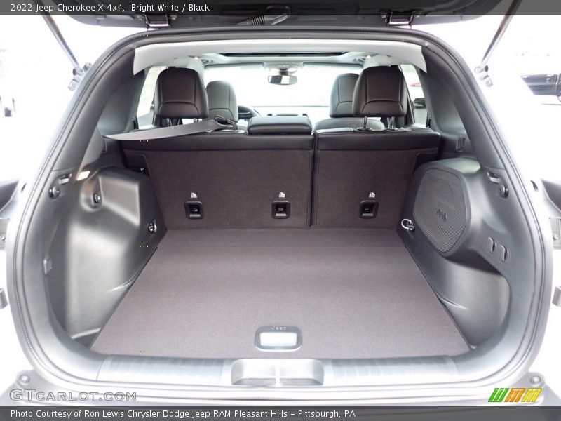 Bright White / Black 2022 Jeep Cherokee X 4x4