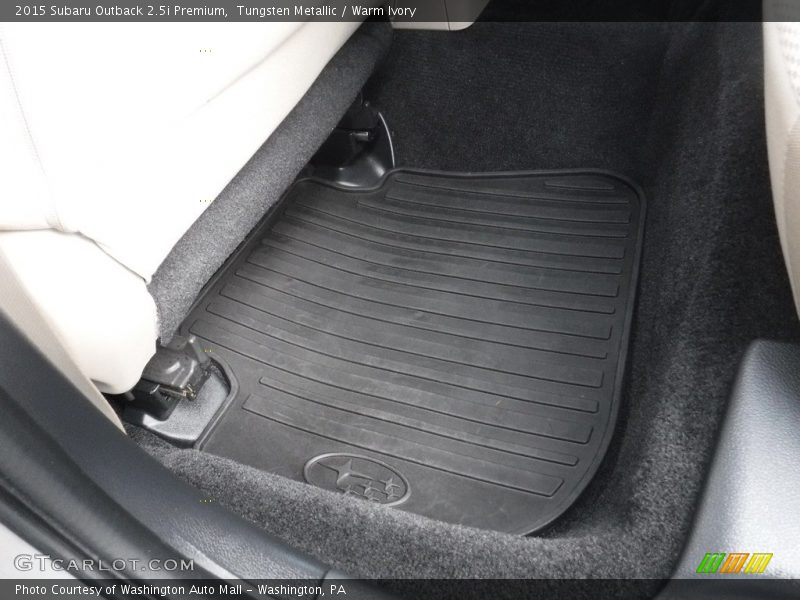 Tungsten Metallic / Warm Ivory 2015 Subaru Outback 2.5i Premium