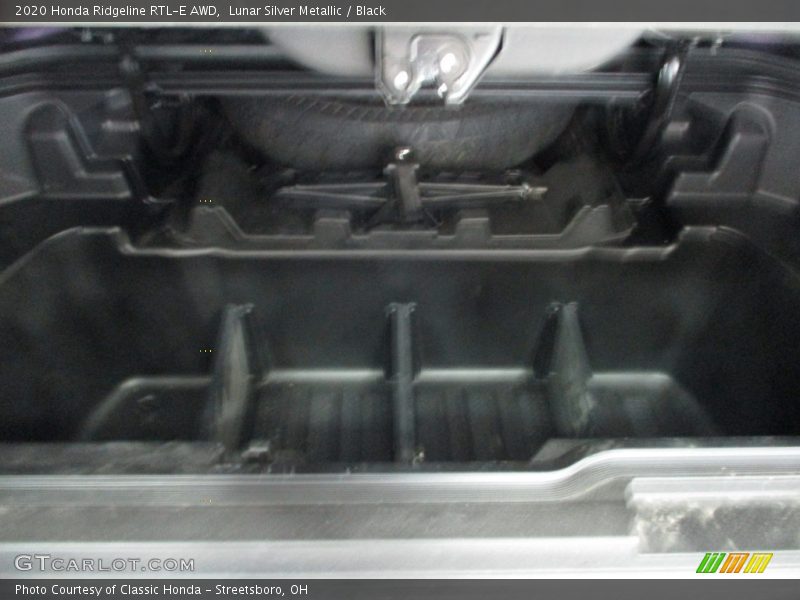 Lunar Silver Metallic / Black 2020 Honda Ridgeline RTL-E AWD