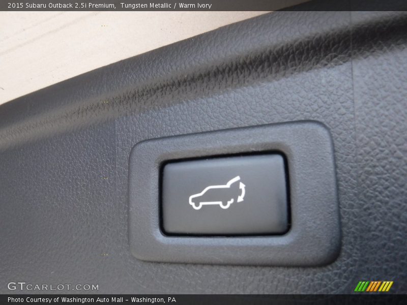Tungsten Metallic / Warm Ivory 2015 Subaru Outback 2.5i Premium