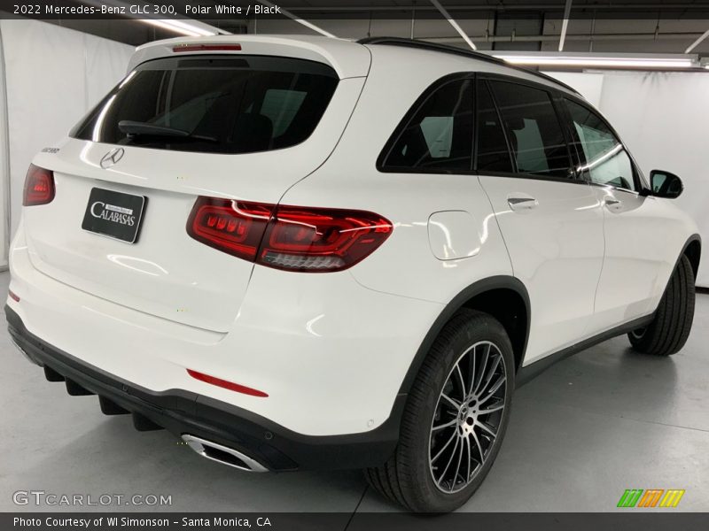 Polar White / Black 2022 Mercedes-Benz GLC 300