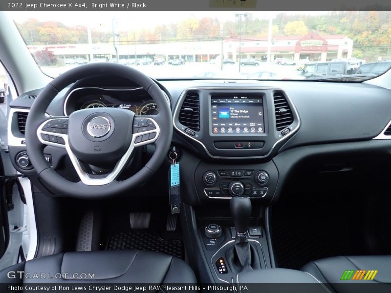 Bright White / Black 2022 Jeep Cherokee X 4x4
