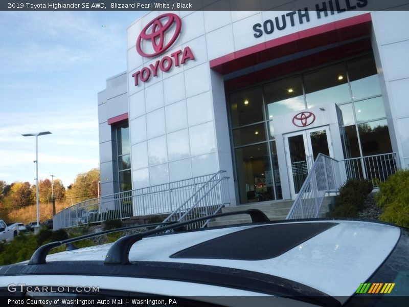 Blizzard Pearl White / Black 2019 Toyota Highlander SE AWD