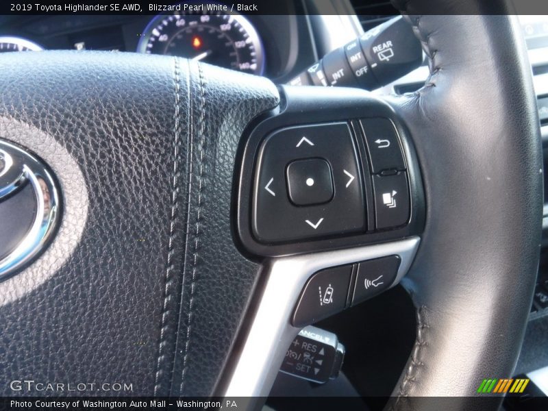Blizzard Pearl White / Black 2019 Toyota Highlander SE AWD