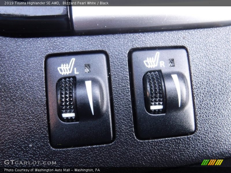 Blizzard Pearl White / Black 2019 Toyota Highlander SE AWD