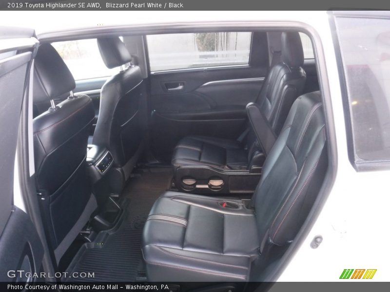 Blizzard Pearl White / Black 2019 Toyota Highlander SE AWD