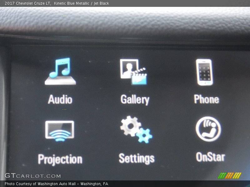 Kinetic Blue Metallic / Jet Black 2017 Chevrolet Cruze LT