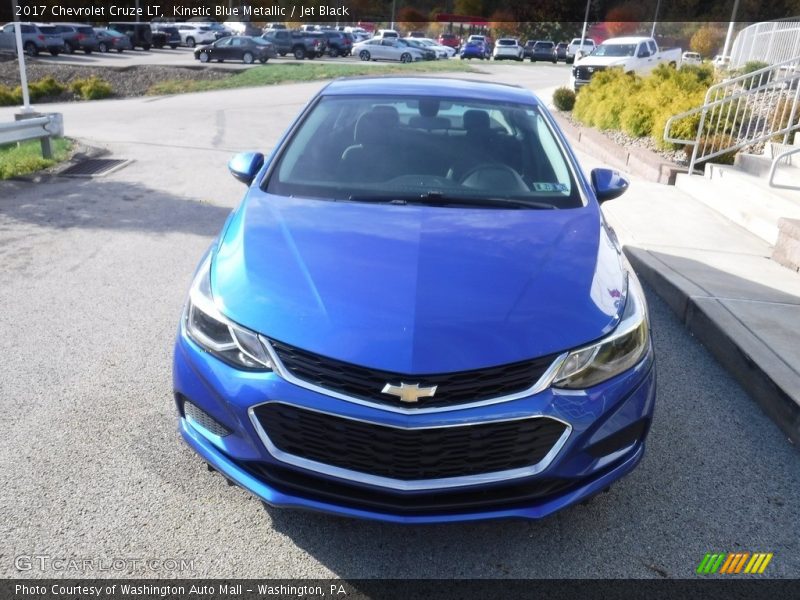 Kinetic Blue Metallic / Jet Black 2017 Chevrolet Cruze LT