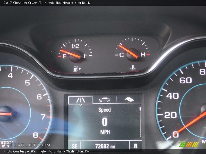 Kinetic Blue Metallic / Jet Black 2017 Chevrolet Cruze LT