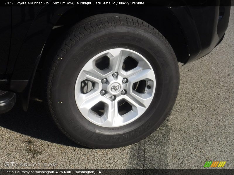 Midnight Black Metallic / Black/Graphite 2022 Toyota 4Runner SR5 Premium 4x4