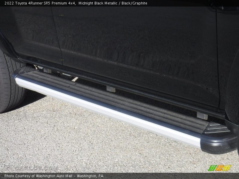 Midnight Black Metallic / Black/Graphite 2022 Toyota 4Runner SR5 Premium 4x4