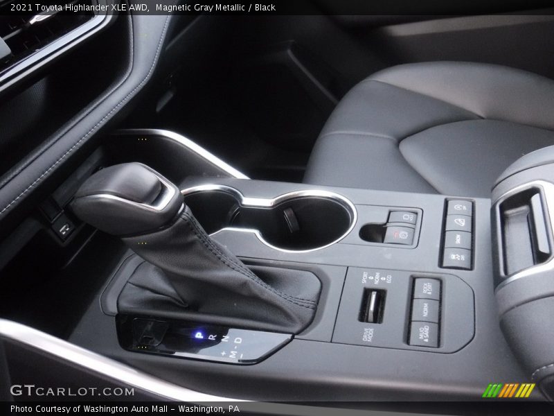 Magnetic Gray Metallic / Black 2021 Toyota Highlander XLE AWD