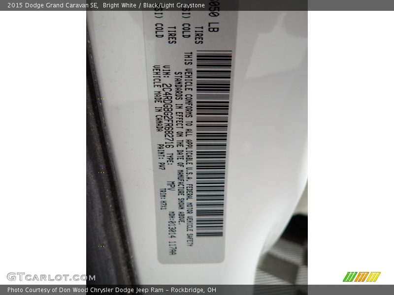 Bright White / Black/Light Graystone 2015 Dodge Grand Caravan SE