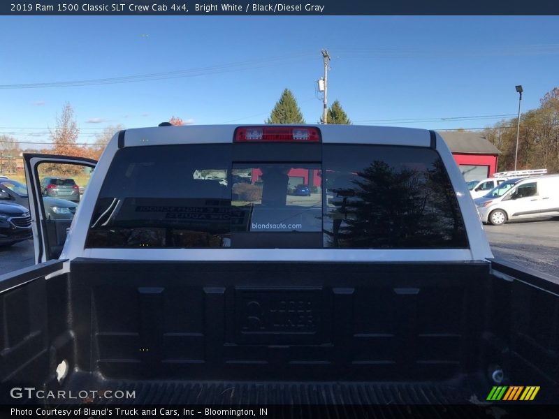Bright White / Black/Diesel Gray 2019 Ram 1500 Classic SLT Crew Cab 4x4